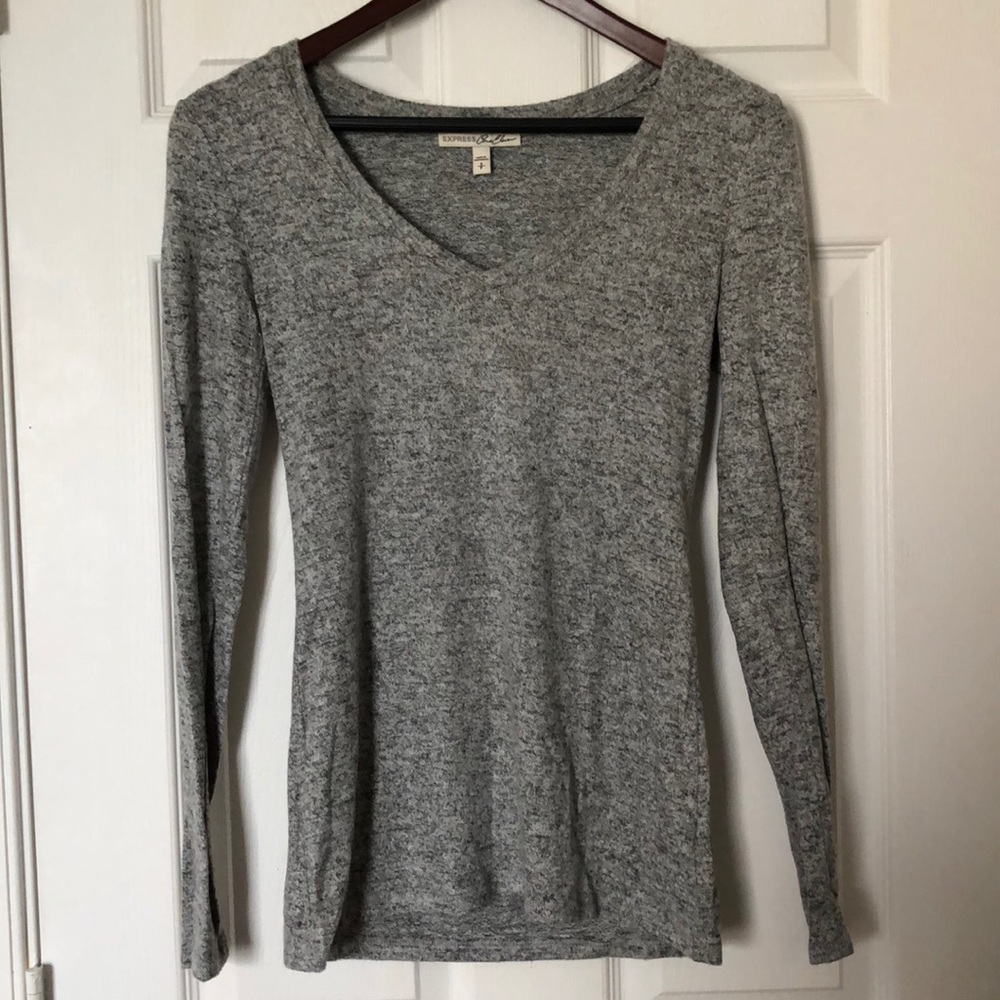 Express one eleven sweater